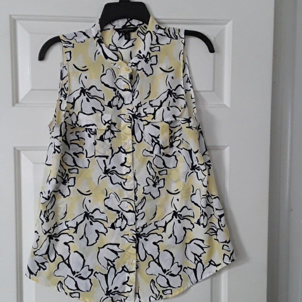 Banana Republic Yellow White Black Floral Sleeveless Button-Down Shirt